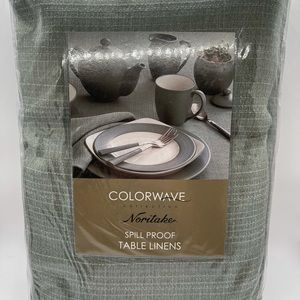 Noritake Colorwave 60x120 Fabric Linen Tablecloth Spill Proof